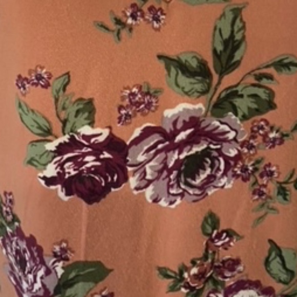 Long Sleeve Floral Dress - Picture 14 of 14